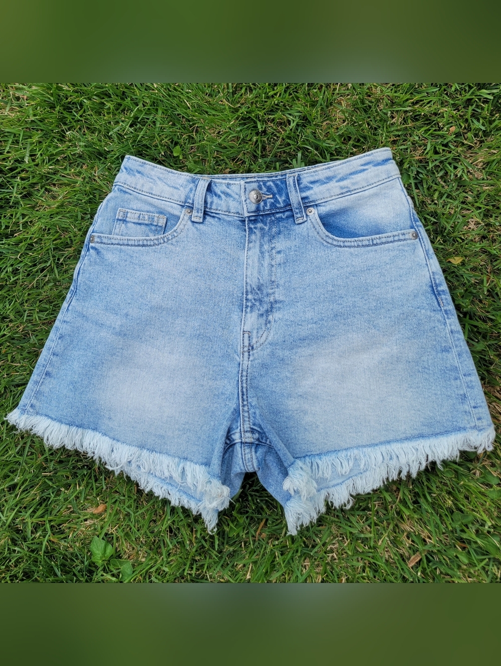Divided Womens Raw Hem Denim Jean Shorts Size 4, 25W - Perfect for Summer!